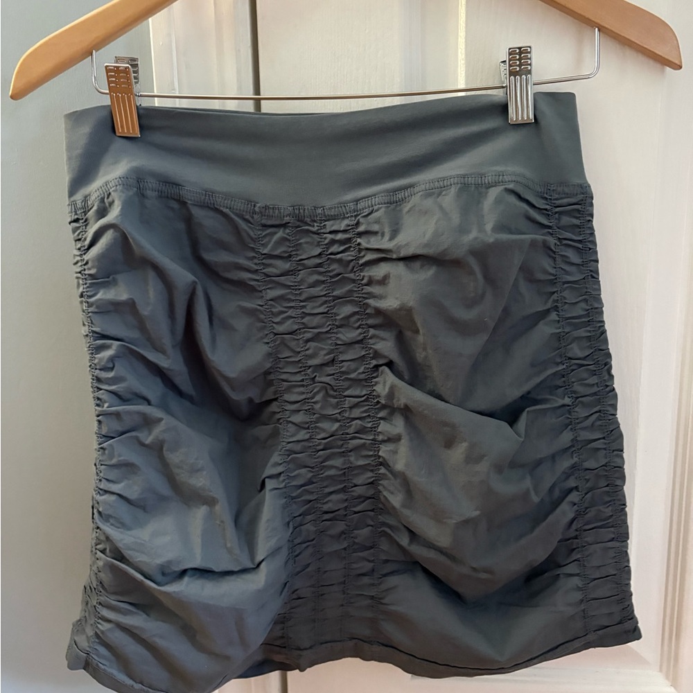 Wearables The Trace Skirt